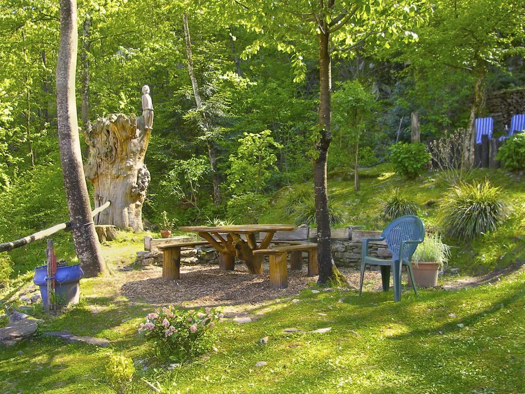 Baracca Backpacker Pansiyon Aurigeno Dış mekan fotoğraf